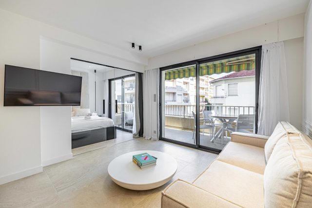 Renovated Prestige 3P Luxe apt, Terrace & Parking