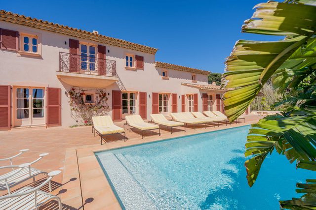 Exceptional villa with a pool near saint tropez
