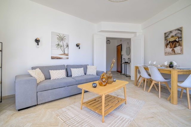 Sublime 2 bedroom apartment with Parking - Terrace