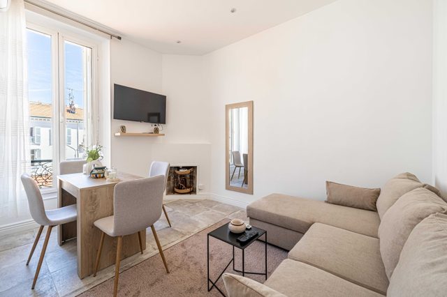 Modern apartment a/c 1BR/4P - Heart of Cannes