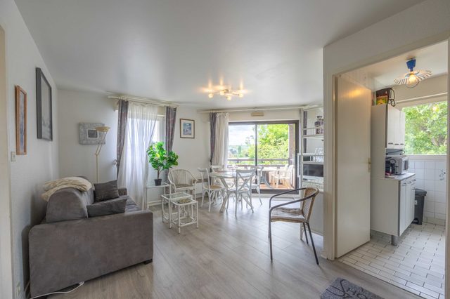 Spacious Apartment with Parking 2BR/4P - Deauville