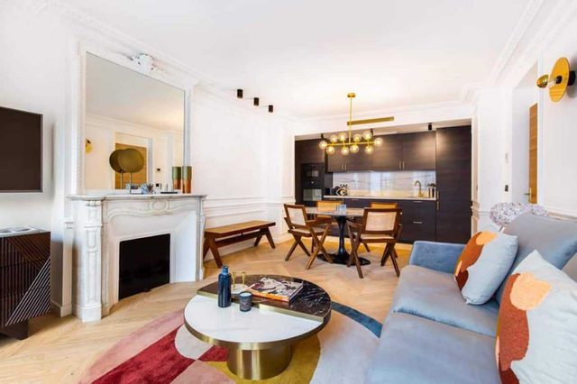Newly rebuilt by architect - Center of Paris