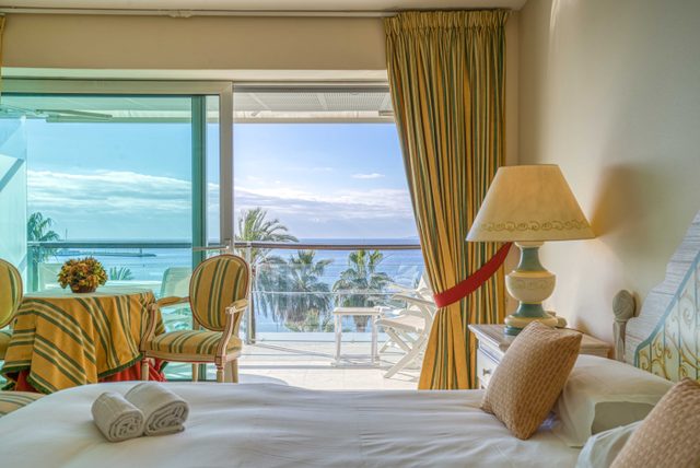 Apartment 60sqm on the Croisette - Balcony with sea view