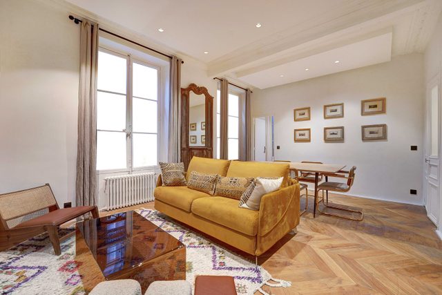Charm and Elegance for 8P/3BR - Grands Boulevards