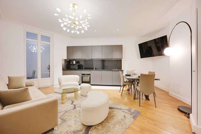 Superb apartment with terrace 2BR/4P Trocadero
