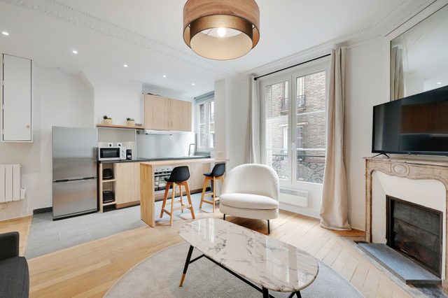 Very nice studio for 2 people / Batignolles - Nollet / Mobility lease
