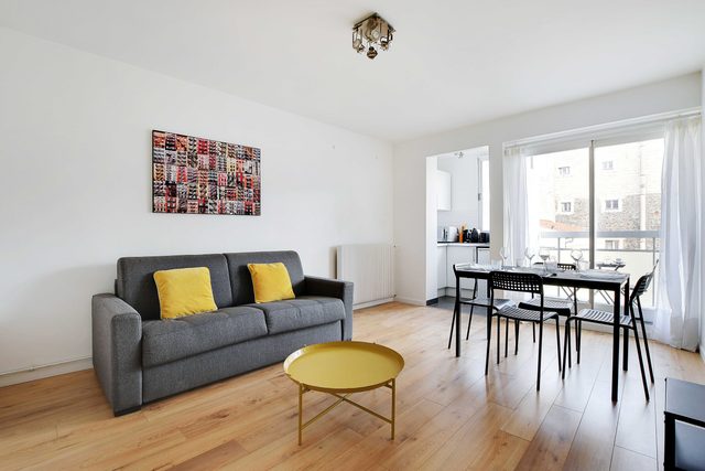 1BDR / 3P apartment *balcony* - ST MAUR /VOLTAIRE