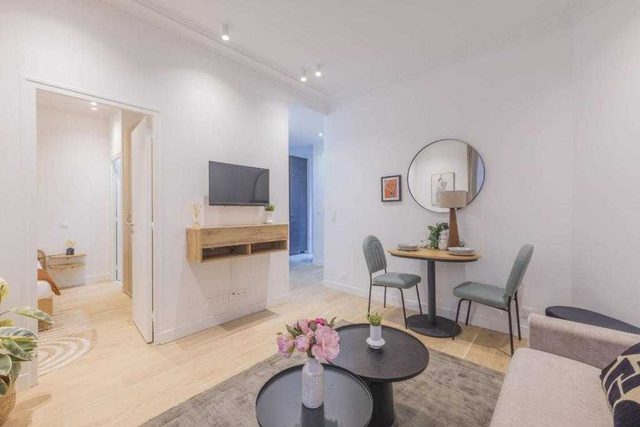 Peaceful Apartment - 1BR/4P - Batignolles