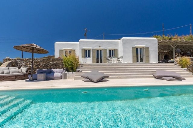 Villa Arielle - A Beachfront Haven in Greece
