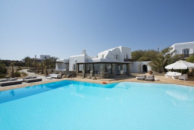 Villa Isobel: Luxury Retreat with Breathtaking Views in Mykonos