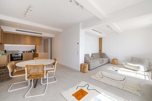 Superb 2 bedroom Apartment - Sea View - Antibes