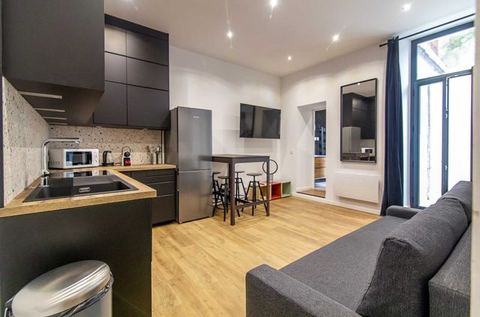 1 bedroom apartment with terrace - Prefecture