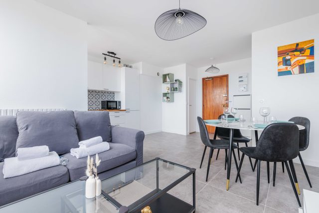Bright apartment near- 1BR/4P - La Villette