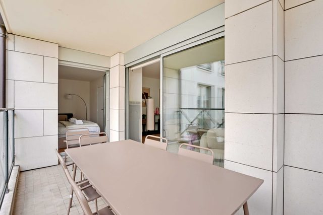 Clean and chic 3BD/6P apartment - Pigalle