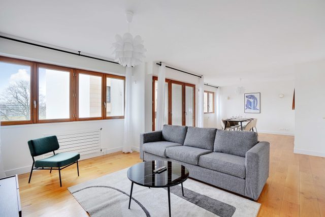 Spacious apartment 3 BDR / 6P - 20eme St Fargeau  
