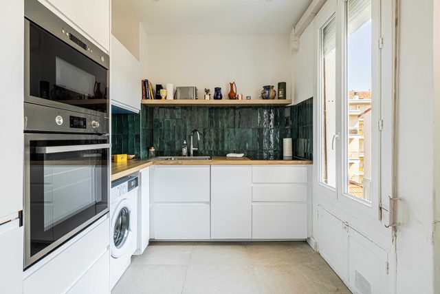 Elegance and Refinement, proximity to La Croisette