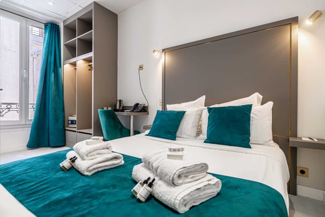 Residence Avaton - Deluxe bedroom - Cannes Palais