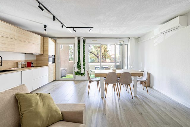 Comfort and serenity with A/C, Parking and Balcony