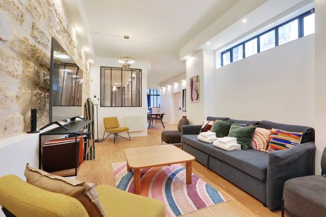 Spacious apartment - 4BR/10P near Montmartre