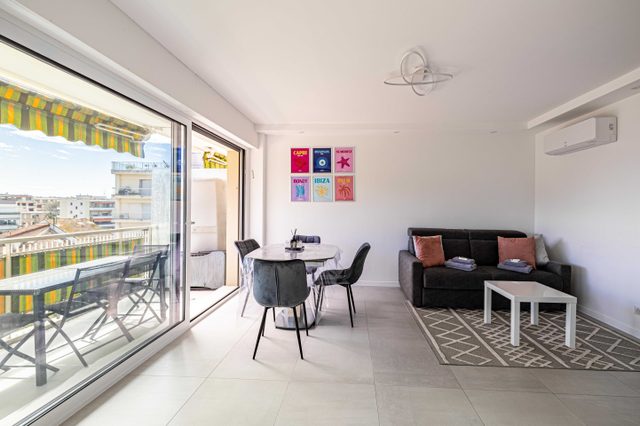 Elegance and serenity with terrace, view & A/C