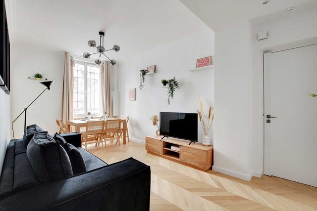 Spacious Cosy Apartment -2BR/6P- Pl. de la Nation
