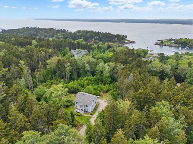 Seawood Sunset Cottage — Southport, ME
