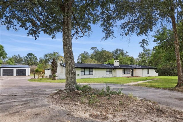 3408 Lawn Oak