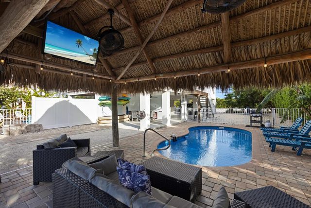 Dockside Retreat — Marathon, FL