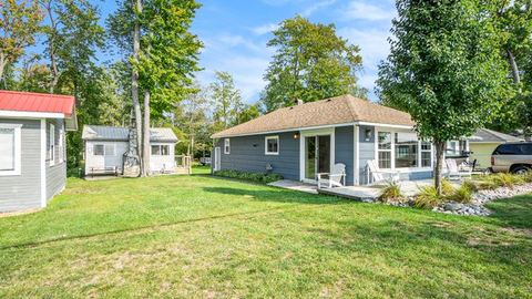 Cottage on Bear Lake — Bear Lake, MI