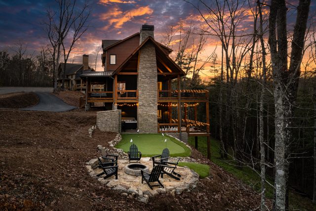 The Hummingbird Hearth — Blue Ridge, GA