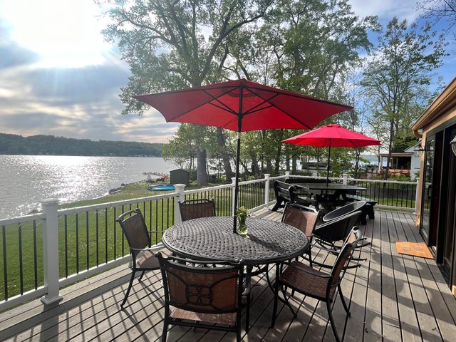 Conesus-Waterfront- Huge Flat Yard-1st Flr Master- Kayaks-Hiking