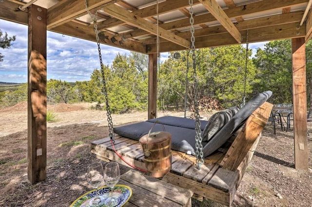 La Luna Cabin