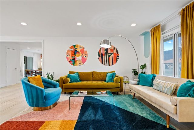 The Yellow Palm-Pet Friendly