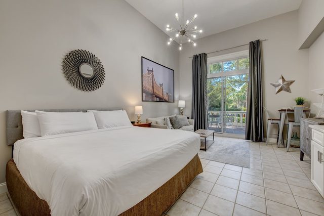 Grand 2104: Low Tide — Miramar Beach, FL