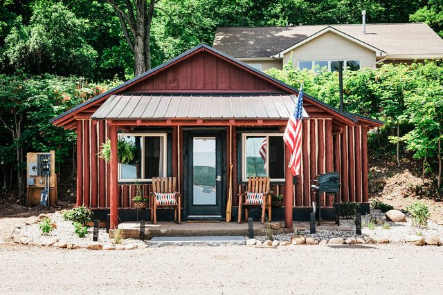 Lakefront Vintage Cabin