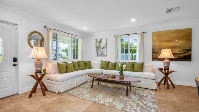 325 Macy St. Wpb