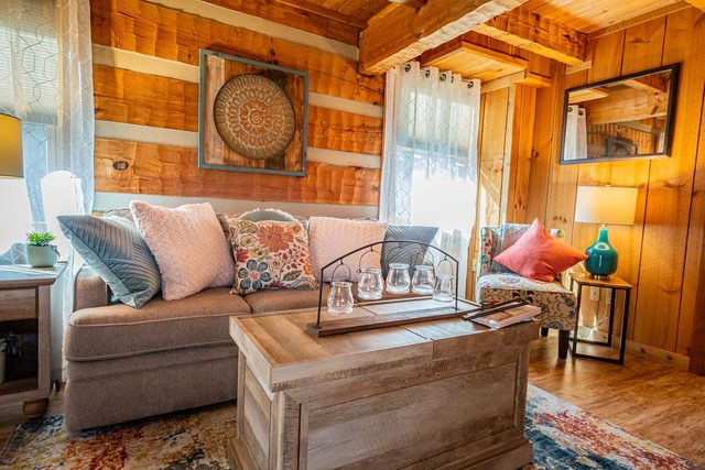 Kick Back Relax Cabin, getaway in Wears Valley