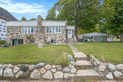 Stone Contentment  House — Onekama, MI