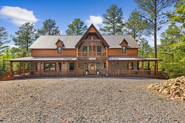 Hoot & Holler — Broken Bow, OK