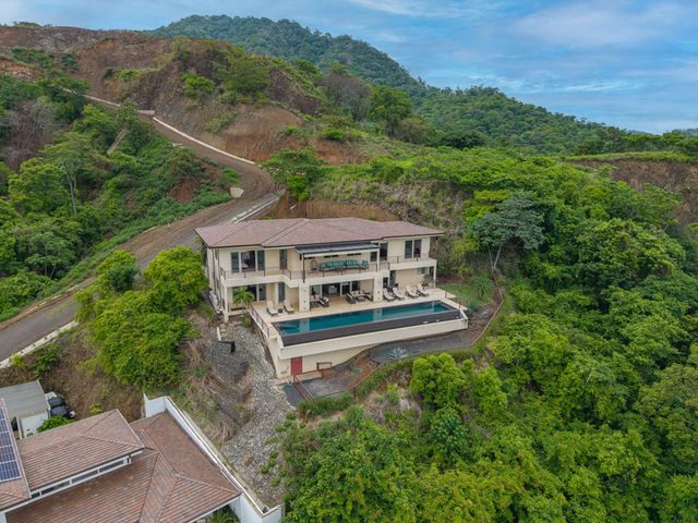 Vistas del Rey, private, secure estate — Santa Cruz, Guanacaste Province