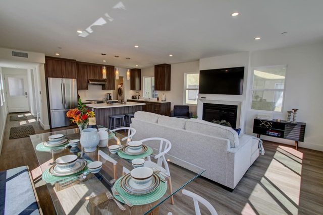 Sunshine Cottage — Newport Beach, CA