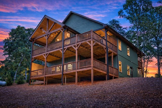 Rocking Bear Cabin