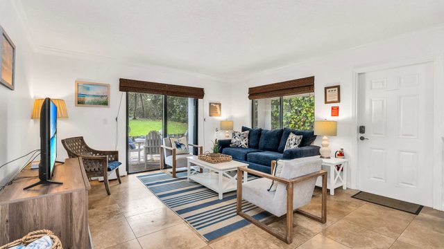 250 Mercury Rd. #10 Juno Beach