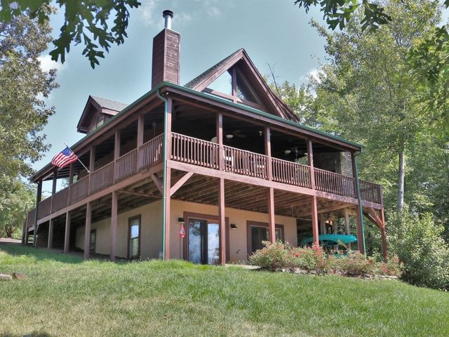 Honey Bee Hill — Lake Lure, NC