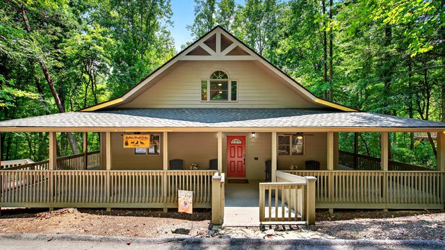 Golden Creek Cabin