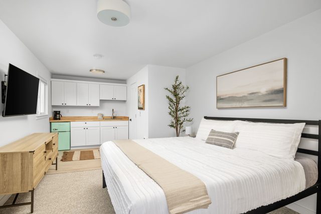 Inn at Rockaway Beach #6