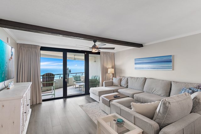 Edgewater 902