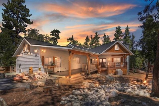 NEW-Pennsylvania Pines Lodge