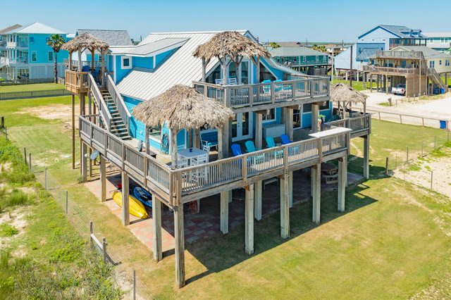 Palapa Paradise — Surfside Beach, TX