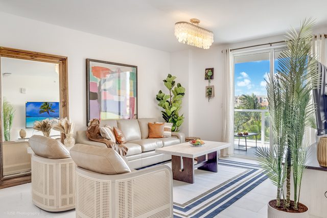 Lux 3BR City-View Retreat in Hollywood, 5th Floor — Hollywood, FL, FL
